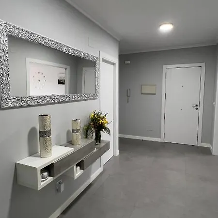 Maria De Lucia-piso 2º Arou