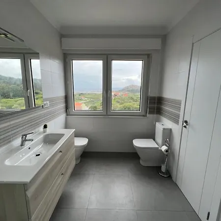 Maria De Lucia-piso 2º Apartment