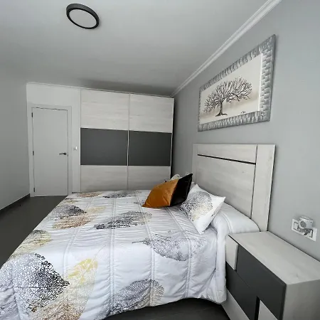 Maria De Lucia-piso 2º * Arou