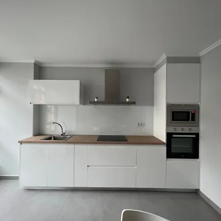 Maria De Lucia-piso 2º Apartment Arou