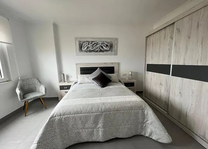 Lejlighed Maria De Lucia-piso 2º *