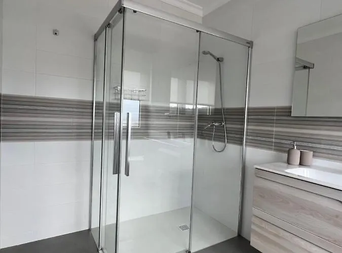 Maria De Lucia-piso 2º * Arou