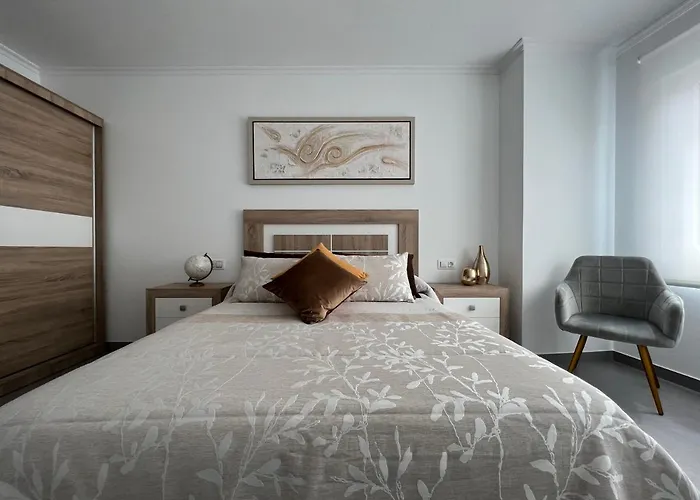 Lejlighed Maria De Lucia-piso 2º *